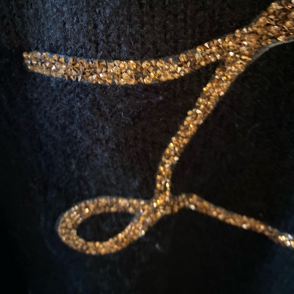 Lauren Conrad soft Love sweater - Picture 2 of 5